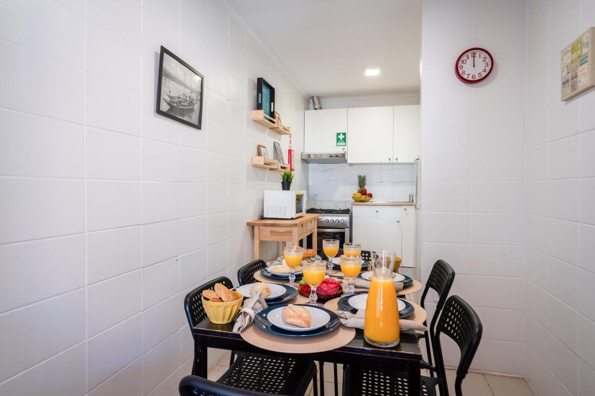 Host Wise - Large Flat W Terrace - Ace Location At Aliados Oporto
