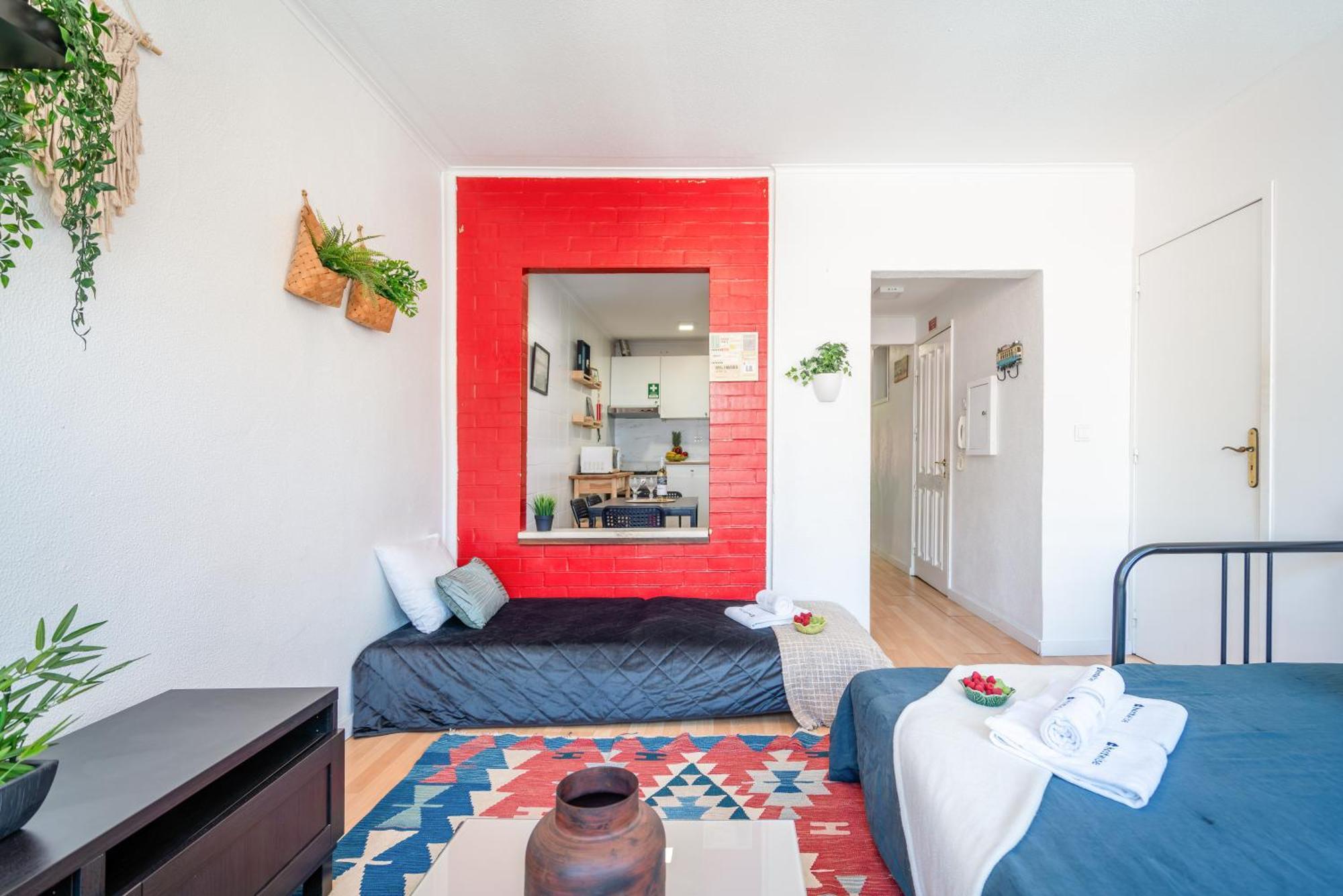 Host Wise - Large Flat W Terrace - Ace Location At Aliados Oporto