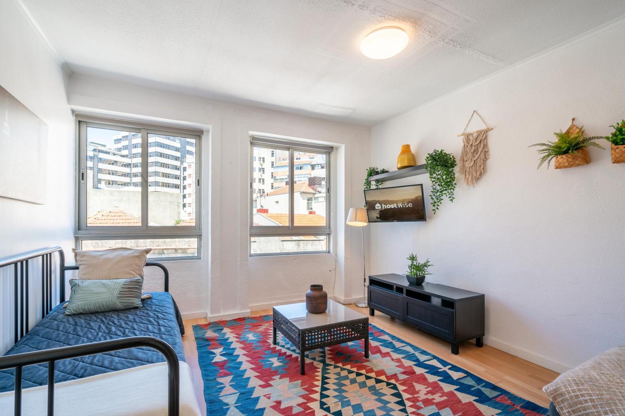 Host Wise - Large Flat W Terrace - Ace Location At Aliados * Porto