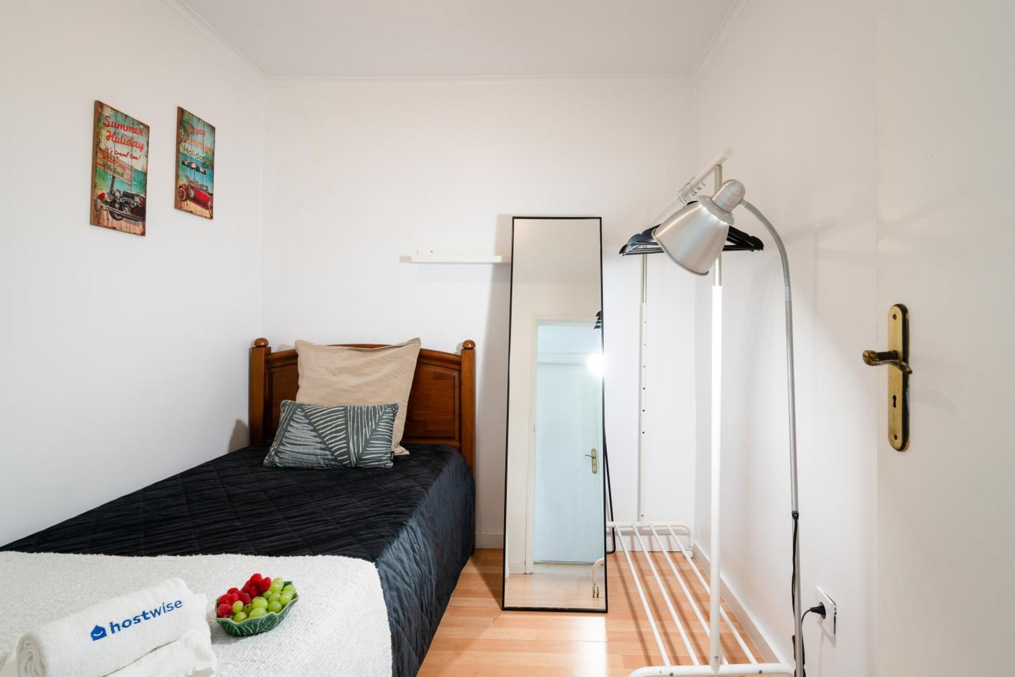 Host Wise - Large Flat W Terrace - Ace Location At Aliados Oporto