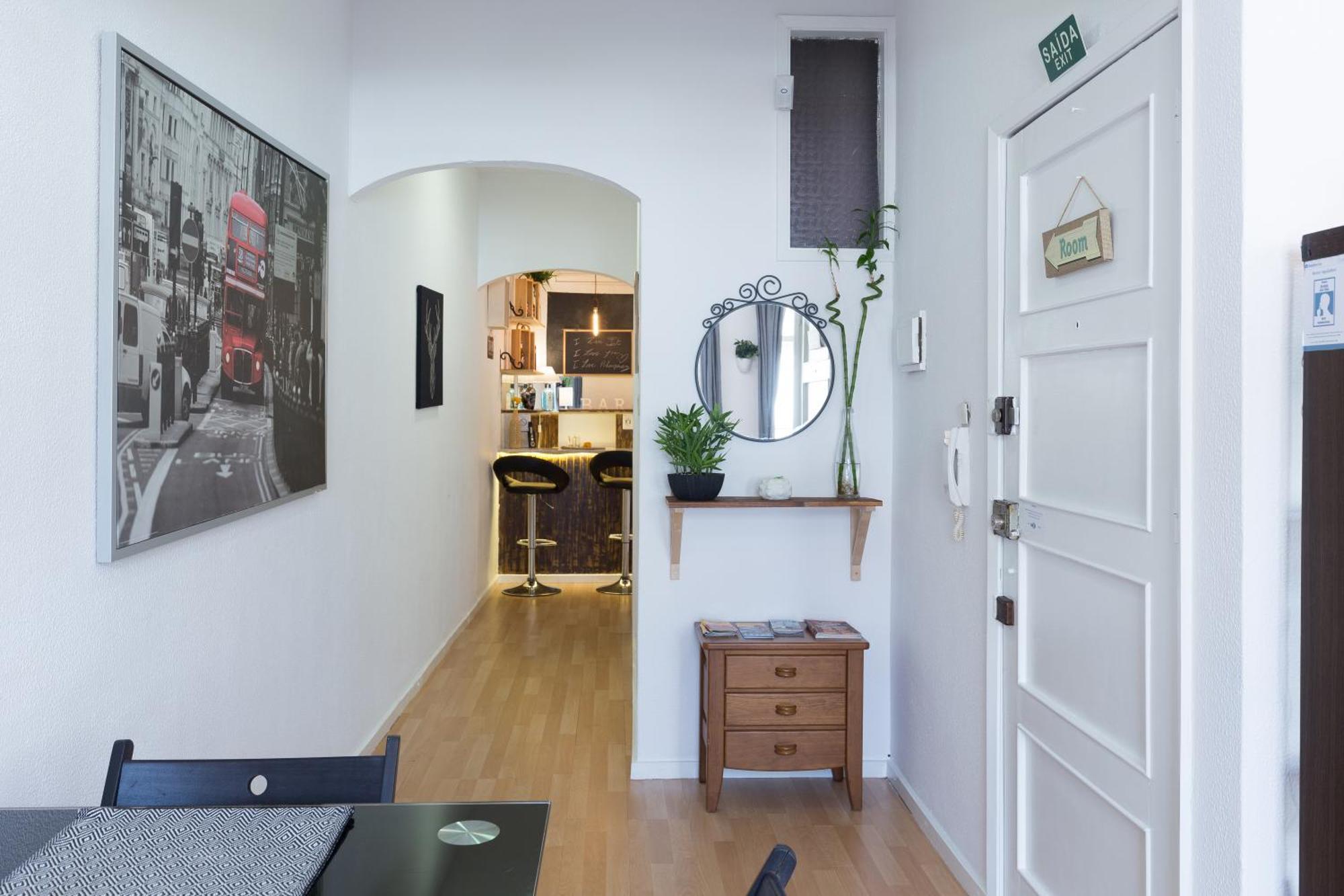 Appartamento Host Wise - Large Flat W Terrace - Ace Location At Aliados Oporto